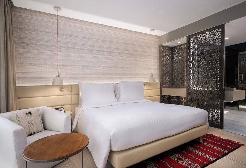 Havuz Manzaralı Lüks Oda, Radisson Blu , Marrakech Carre Eden