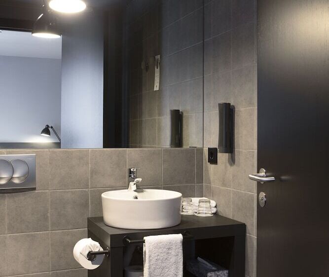 اتاق استاندارد یک نفره, Skuggi Hotel By Keahotels