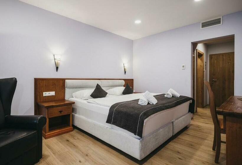 Superior Room, Victoria By Vaya