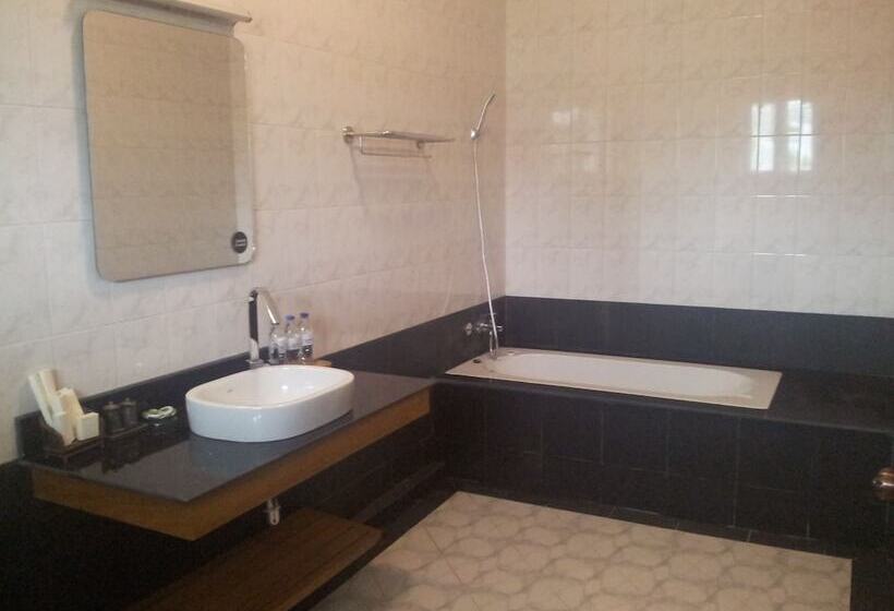 اتاق لوکس, Westay @ The Grand Nyaung Shwe, Inle Lake