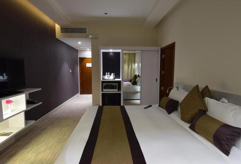 سوییت خانوادگی, Novotel Suites Riyadh Centre