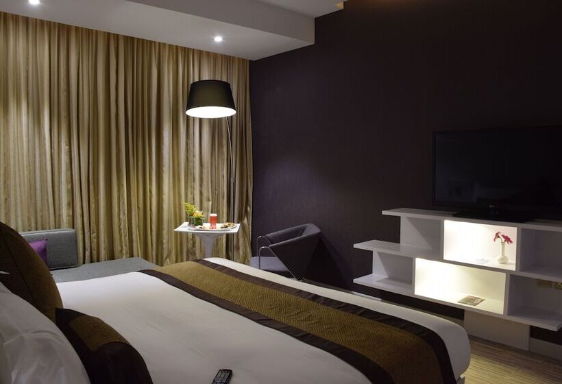 Executive Suite, Novotel Suites Riyadh Dyar