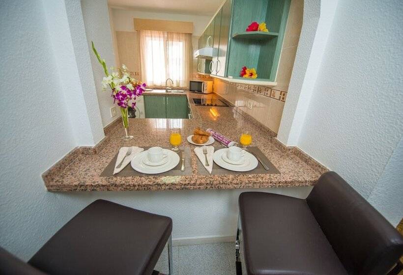 1 Bedroom Apartment, Ona El Marques