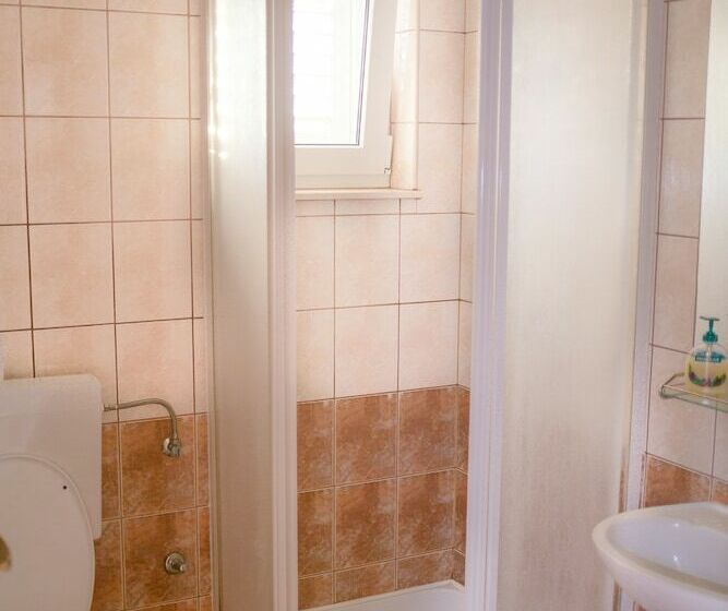 آپارتمان 2 خوابه با چشم‌انداز دریا, Aparthotel Marina Gromela