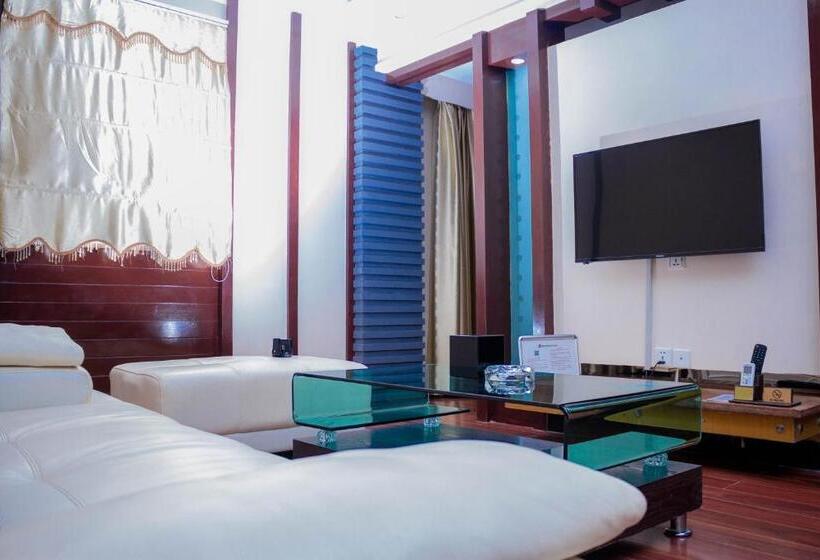 سوئیت با تخت بزرگ, Best Western Plus Paramount