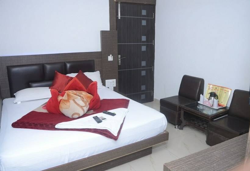 Deluxe Room, D Suites Dxr