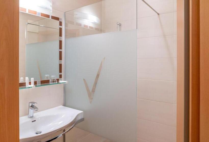 استودیوی استاندارد, Ferienresidence Vital