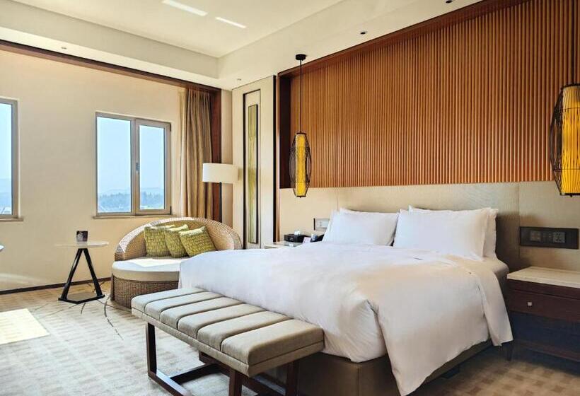 اتاق لوکس با تخت بزرگ, Jw Marriott Hotel Zhejiang Anji