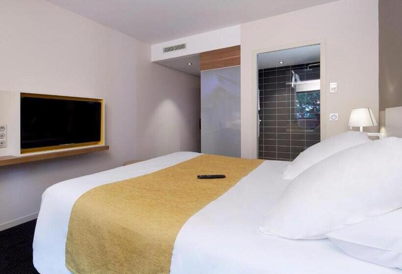 四人标准间, Kyriad Prestige Pau – Palais Des Sports