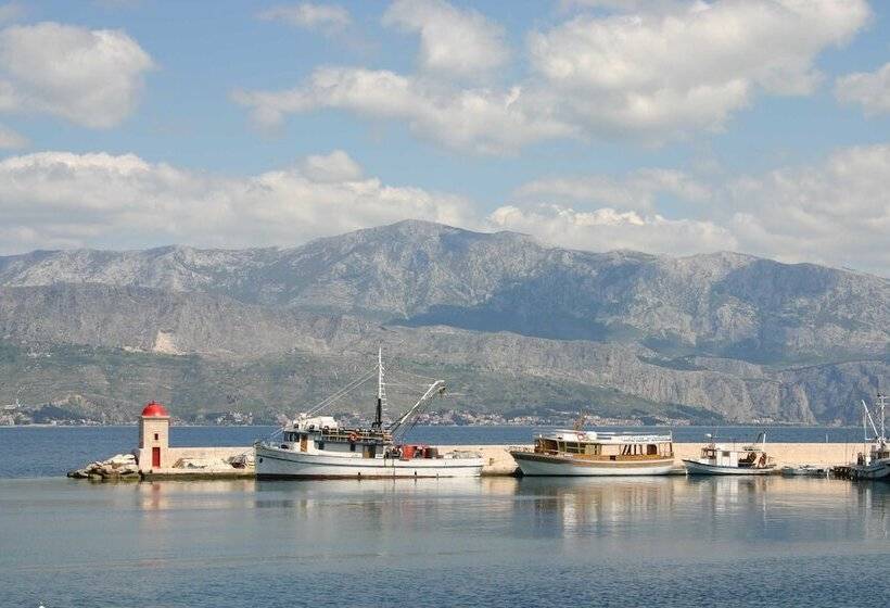 Cameră Standard cu Vedere la Mare, Lipa