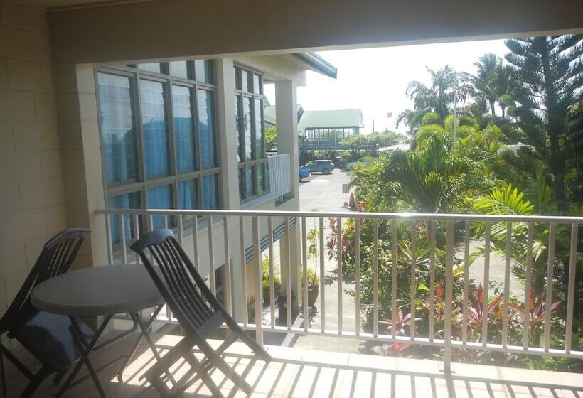 Deluxe Room with Balcony, Millenia Samoa