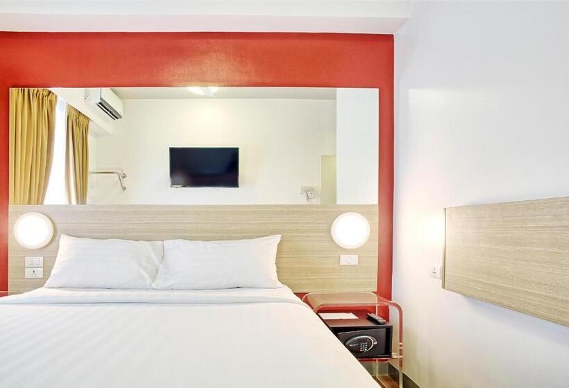 Standard Room, Red Planet Manila Aseana City