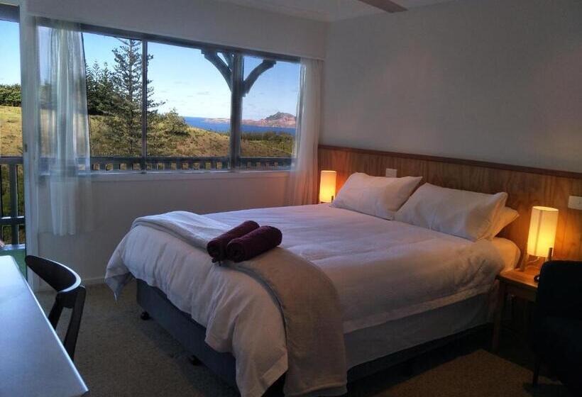 Standard Room, Seaview Norfolk Island