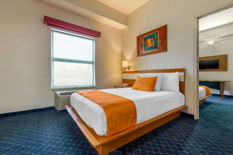 اتاق استاندارد با تخت دو نفره بزرگ, Sleep Inn Torreon