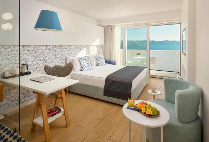 Standard Room Sea View with Balcony, Tui Blue Makarska