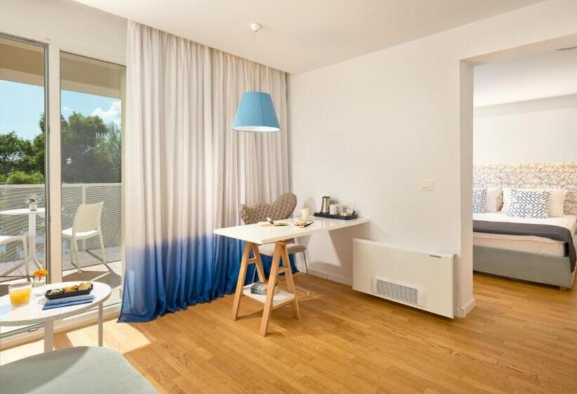 سوییت جونیور با چشم‌انداز دریا, Tui Blue Makarska   Adults Only