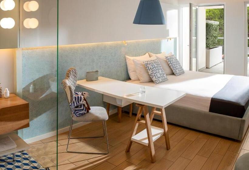 اتاق سوپریور با چشم‌انداز جانبی دریا, Tui Blue Makarska   Adults Only
