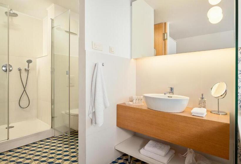 اتاق سوپریور با چشم‌انداز جانبی دریا, Tui Blue Makarska   Adults Only