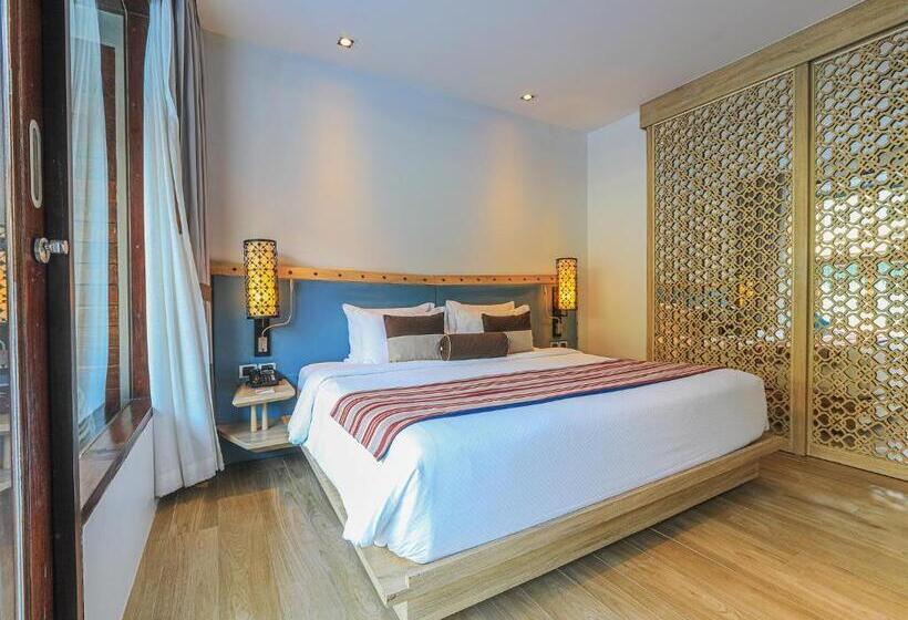اتاق لوکس با چشم‌انداز باغ, Akira Lipe Resort