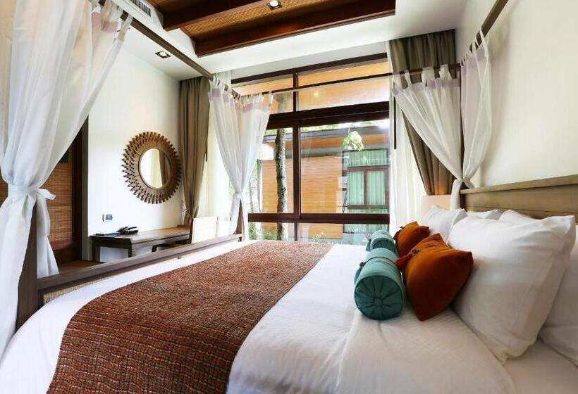 سوییت, Akira Lipe Resort