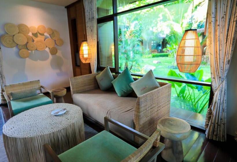 سوییت, Akira Lipe Resort