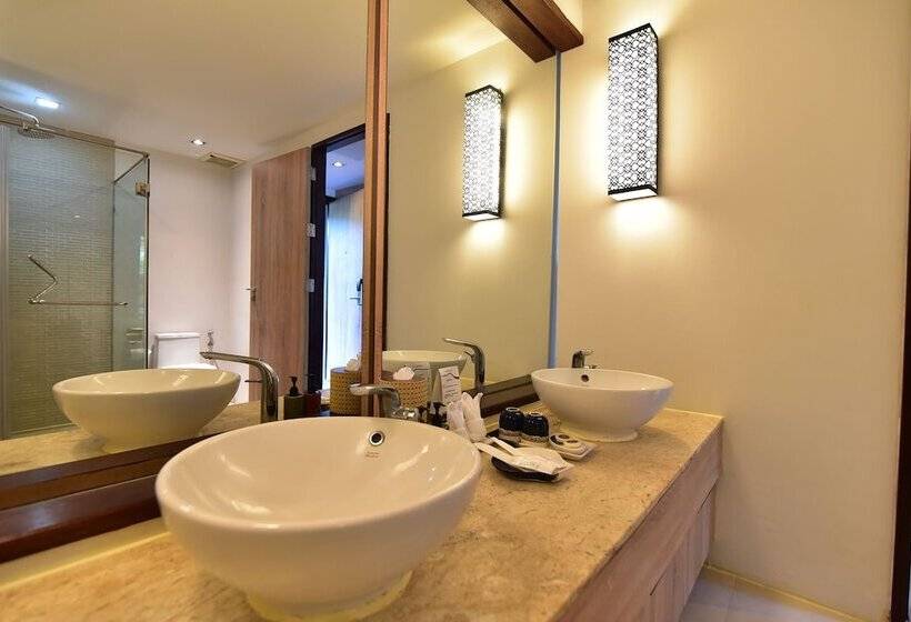 اتاق لوکس, Akira Lipe Resort