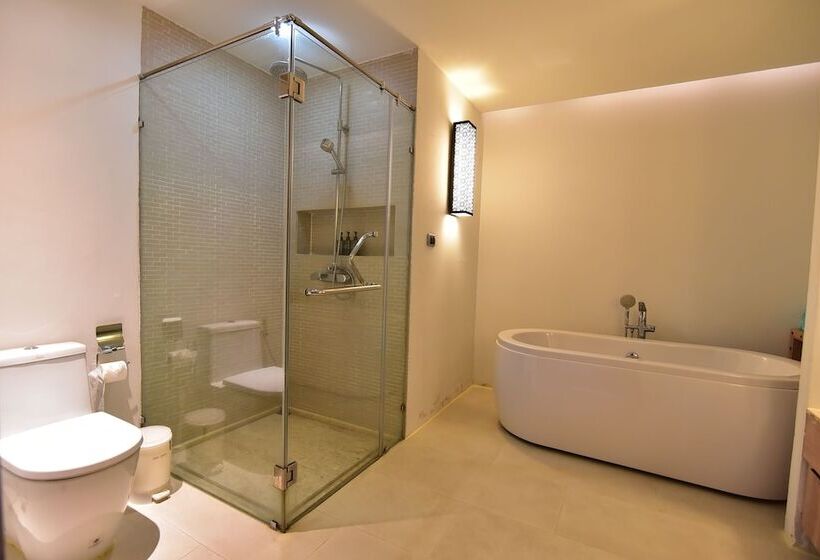 اتاق لوکس, Akira Lipe Resort