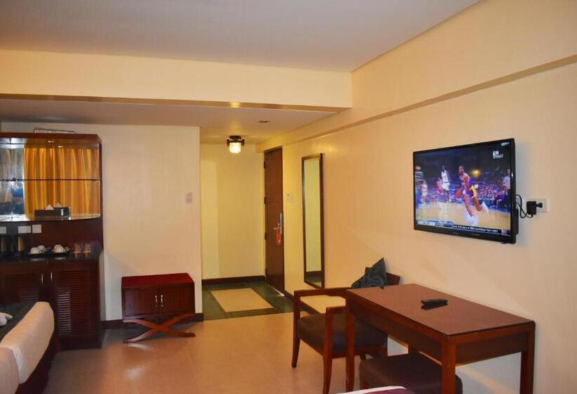 اتاق خانوادگی, Golden Phoenix Hotel Boracay