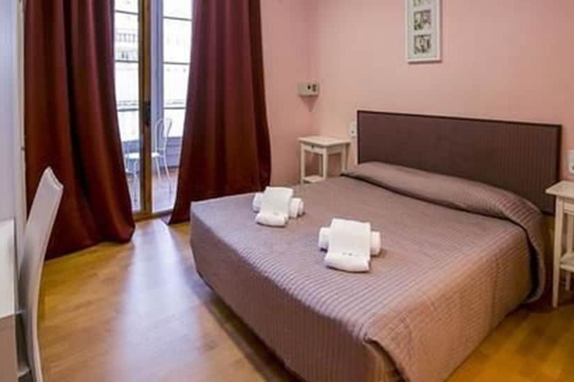 Superior Room, Hostal Balmes Centro