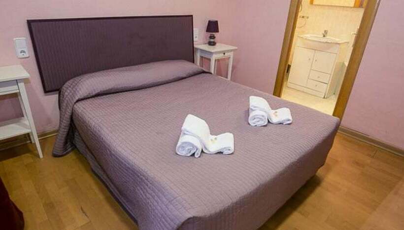 Camera Quadrupla Standard, Hostal Balmes Centro