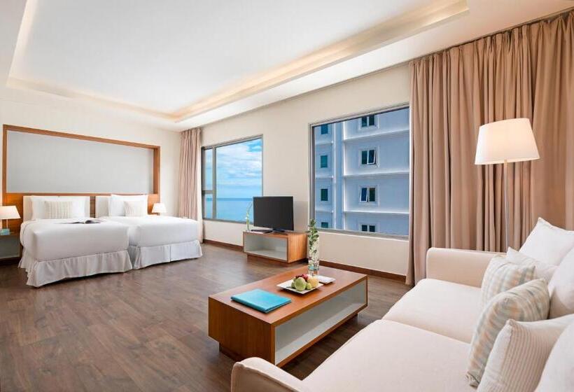 استودیوی استاندارد با چشم‌انداز شهر, A La Carte Da Nang Beach