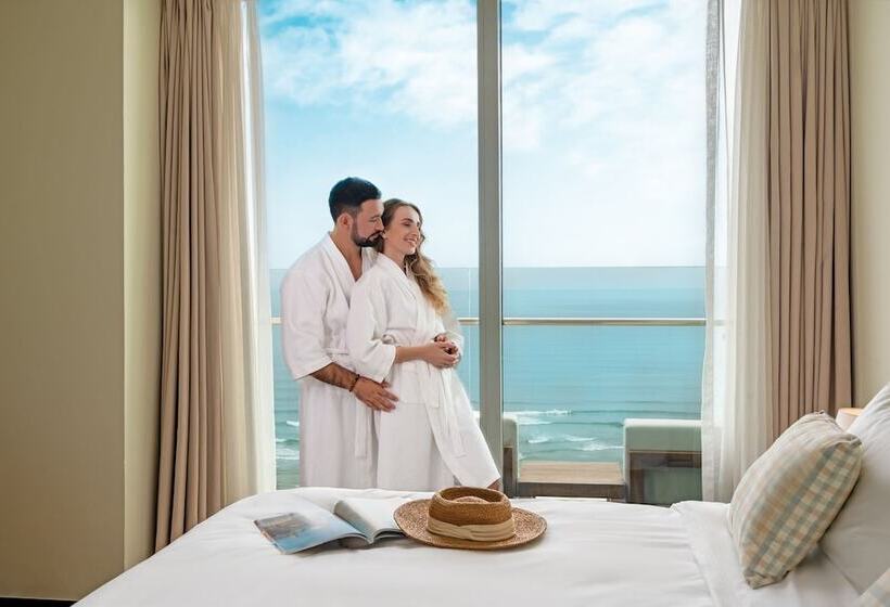 سوییت با چشم‌انداز دریا, A La Carte Da Nang Beach