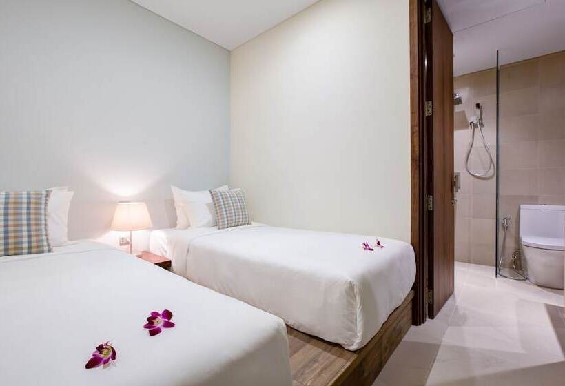 2 Bedroom Suite City View, A La Carte Da Nang Beach