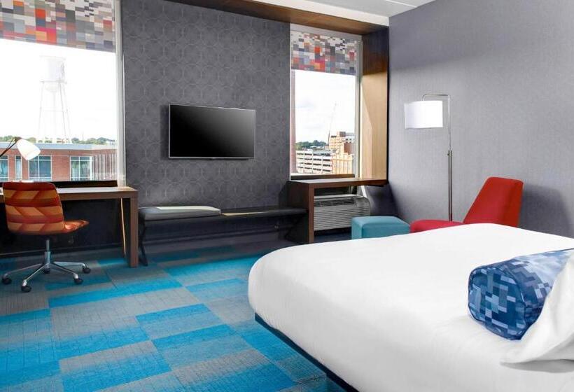 Deluxe Room King Size Bed, Aloft Durham Downtown