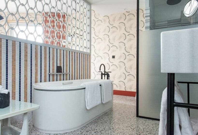 سوییت پرستیژ, Castelbrac Hotel & Spa