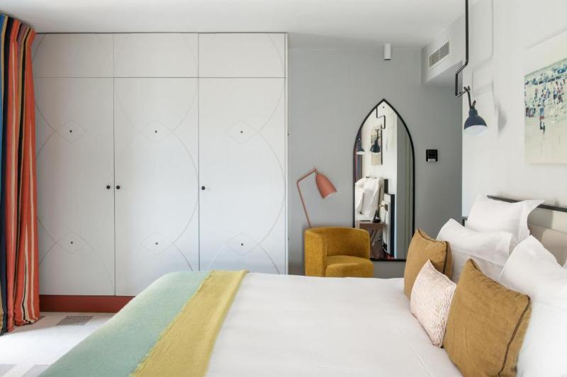 اتاق لوکس با بالکن و چشم‌انداز دریا, Castelbrac Hotel & Spa