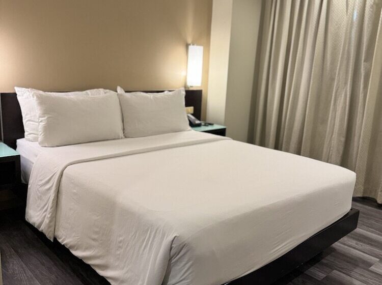 اتاق استاندارد, Circle Inn  Iloilo City Center