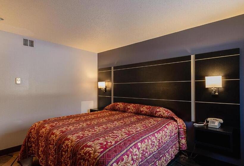 Standard Room Adapted for people with reduced mobility, Coratel Inn & Suites By Jasper Hastings