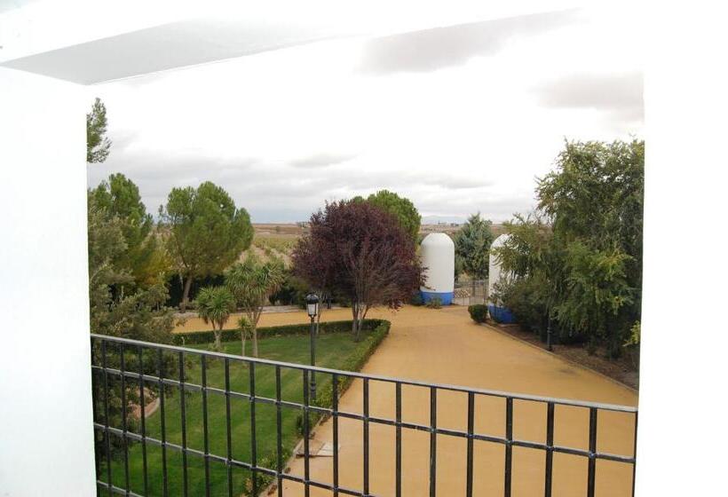 高级大房间, El Cortijo De Daimiel