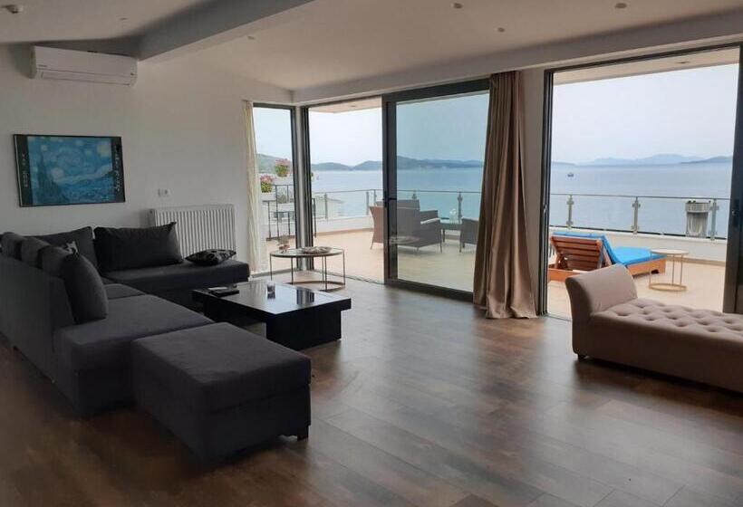 1 Bedroom Penthouse Apartment, Epirus