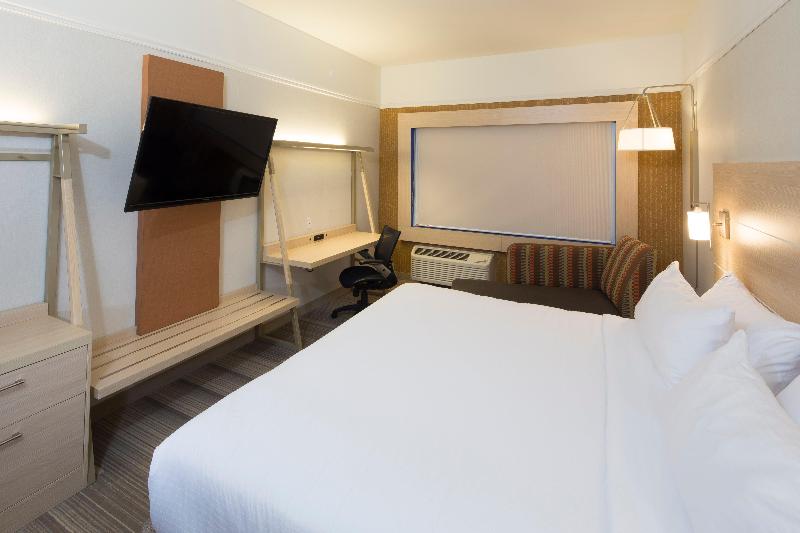 اتاق استاندارد, Holiday Inn Express & Suites Port Huron, An Ihg