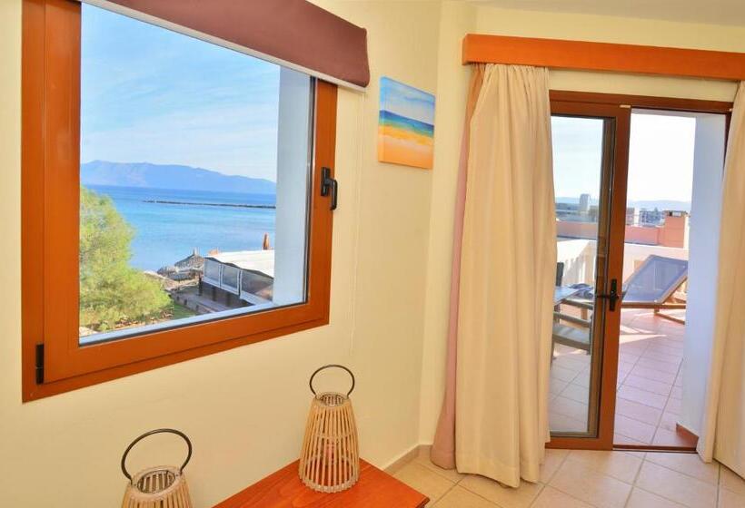 Apartament superior 1 dormitor  cu vedere spre mare, Maria Beach