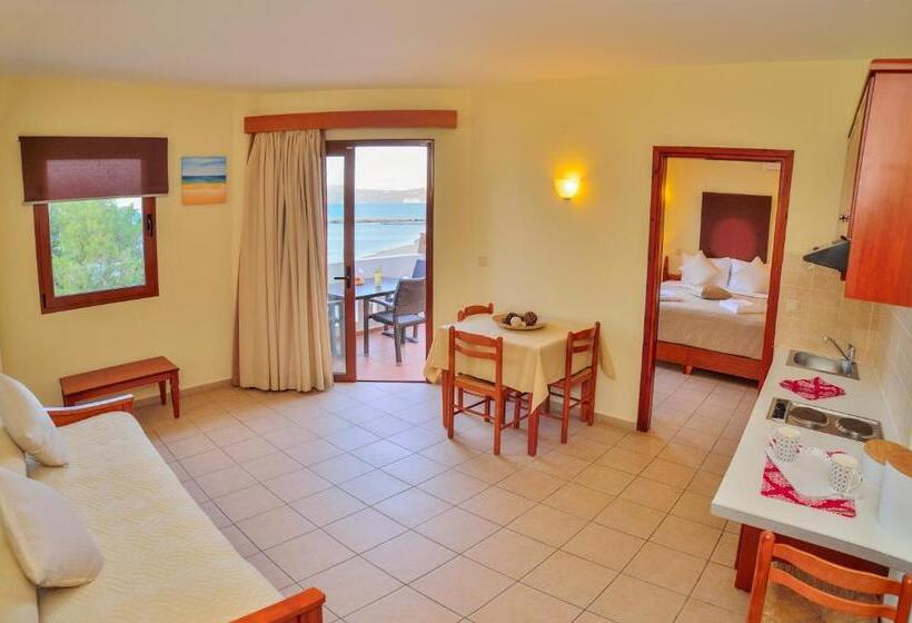 Apartament superior 1 dormitor  cu vedere spre mare, Maria Beach