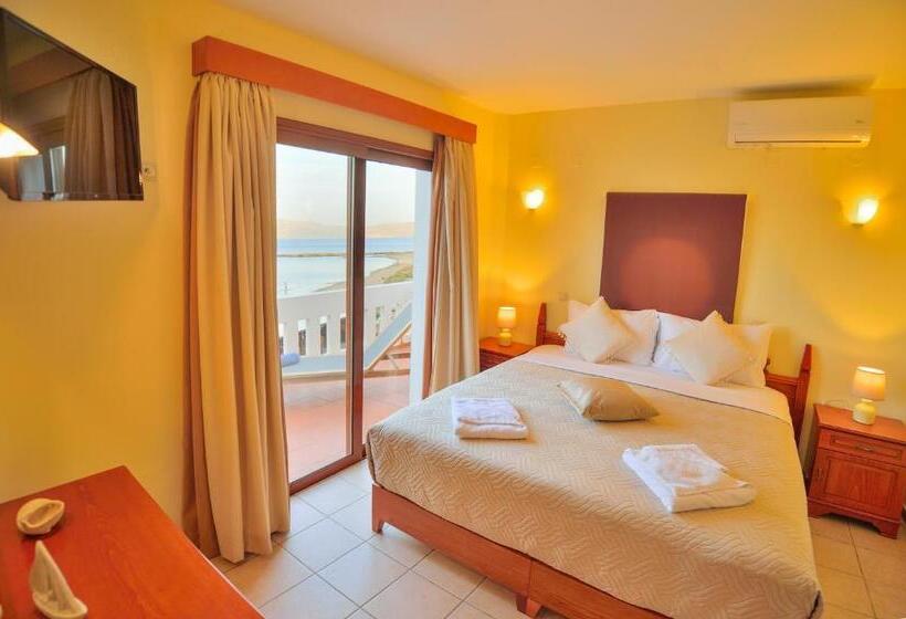 1-Bedroom Upper Apartment Sea View, Maria Beach