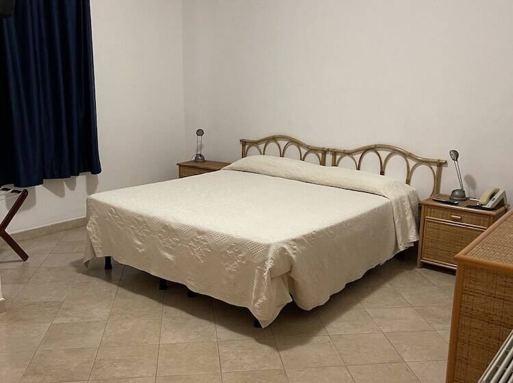 اتاق استاندارد, Miramare Garzia