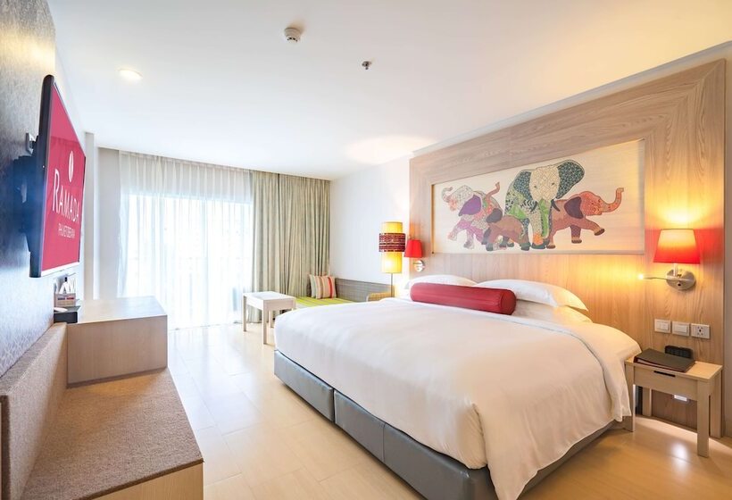 Premium Room Pool View, Ramada By Wyndham Phuket Deevana