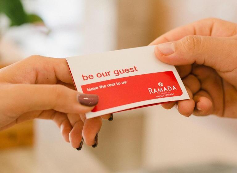 سوئیت جونیور با تراس, Ramada By Wyndham Phuket Deevana
