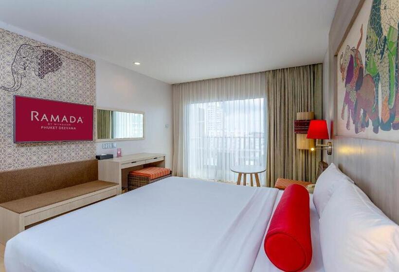 اتاق لوکس با بالکن, Ramada By Wyndham Phuket Deevana