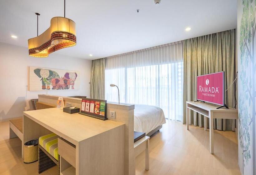 سوئیت جونیور با تراس, Ramada By Wyndham Phuket Deevana