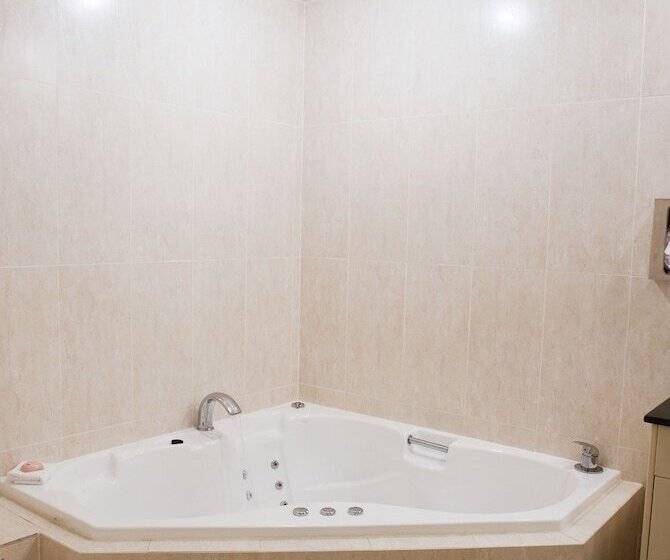 اتاق استاندارد با وان آب گرم, Redearth